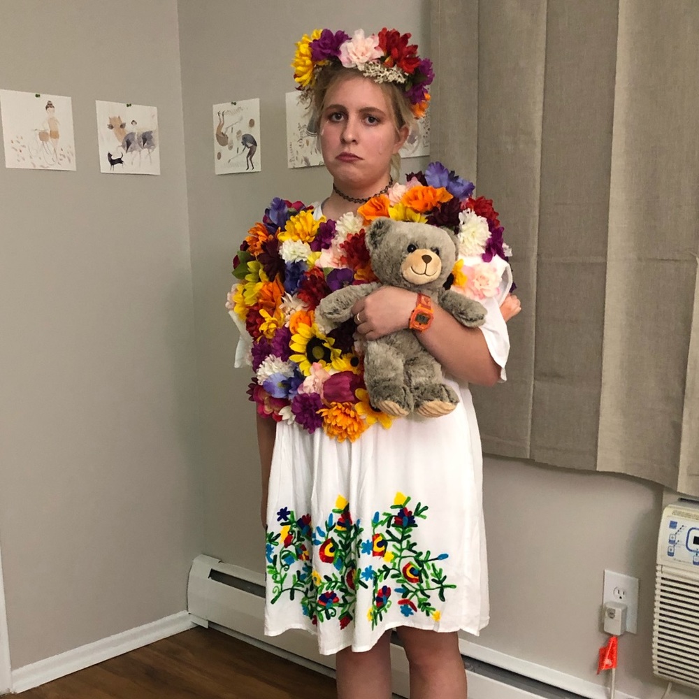 Midsommar May Queen Dani costume